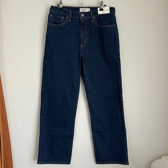 NWT NEW‎ Abercrombie & Fitch Women's High Rise Vintage Straight Blue Jean 29/8R - Picture 1 of 7